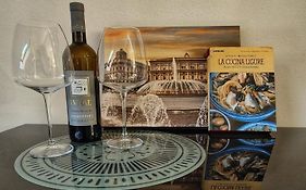 La Mansarda del Principe, vicoli, acquario e lanterna